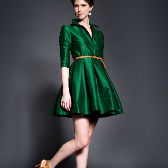 Dresses & Skirts - Fit and flare dress in emerald green